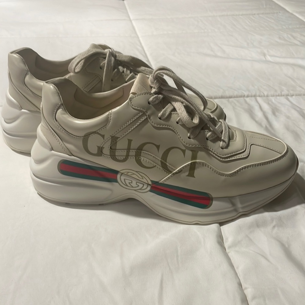 Women’s Authentic Gucci Apollo IVOIRE sneakers size 39